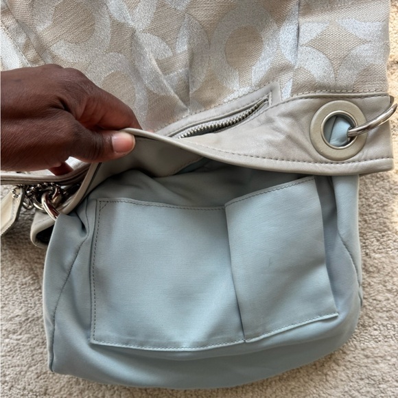 Vintage Y2K Coach Parker OP Art Signature Silver Bag (13508) - Picture 11 of 15